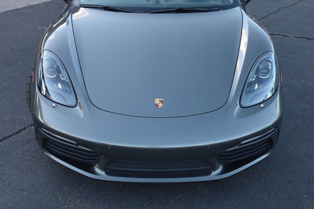 Used 2017 Porsche 718 Boxster RWD image 9