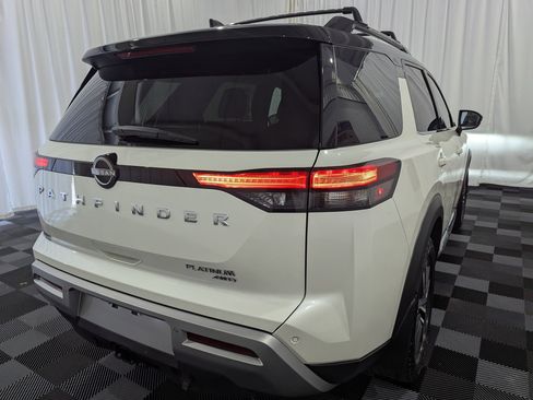 Used 2022 Nissan Pathfinder Platinum AWD/4WD image 8