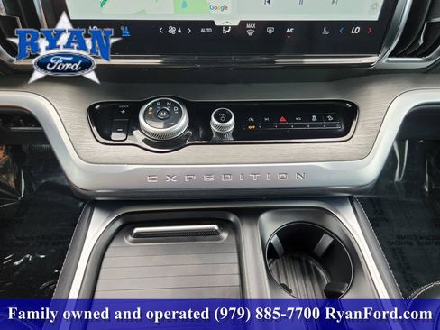 Certified 2025 Ford Expedition Max Platinum AWD/4WD image 14