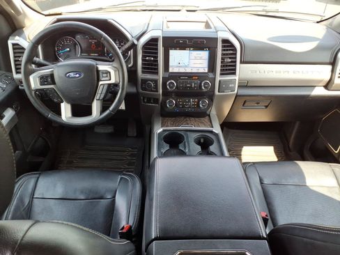 Used 2019 Ford F250 Lariat w/ Chrome Package AWD/4WD image 9