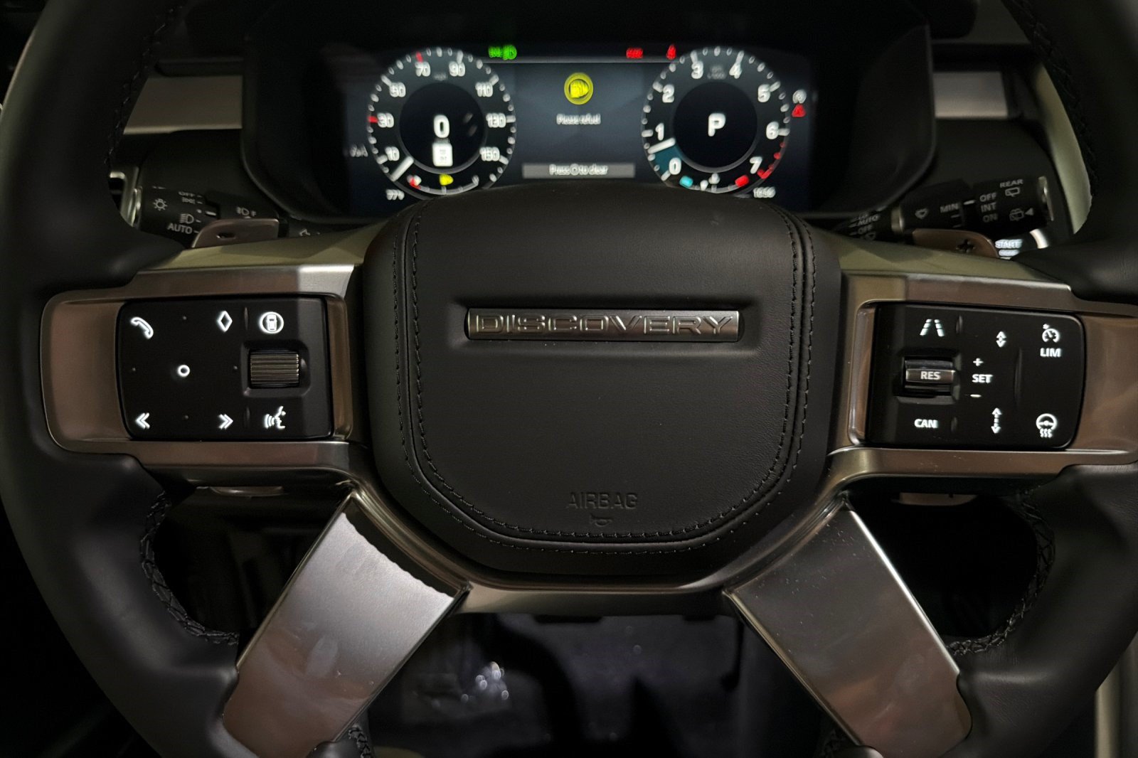 New 2026 Land Rover Discovery Limited Edition AWD/4WD image 11
