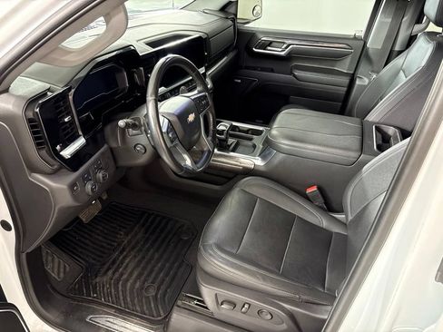 Used 2023 Chevrolet Silverado 1500 LTZ AWD/4WD image 36