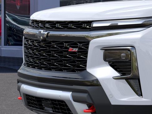 New 2026 Chevrolet Traverse Z71 w/ Enhanced Driving Package AWD/4WD image 13