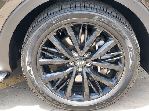 Used 2020 Kia Telluride SX w/ SX Prestige Package AWD/4WD image 8