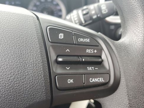 Used 2020 Hyundai Venue SEL FWD image 21