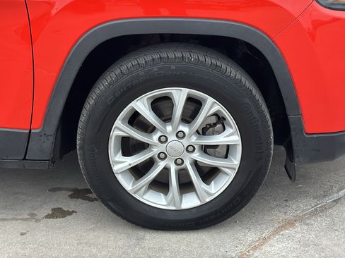 Certified 2021 Jeep Cherokee Latitude image 32