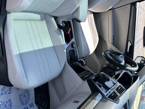 Used 2023 Volkswagen Tiguan SE w/ Panoramic Sunroof Package AWD/4WD image 26