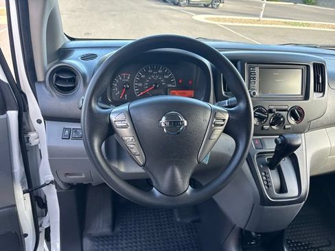 Used 2020 Nissan NV200 SV FWD image 11