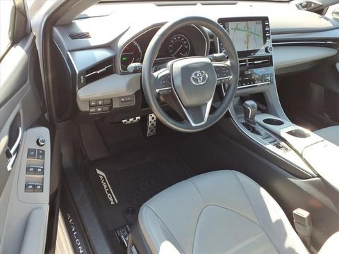Certified 2020 Toyota Avalon XSE w/ All Weather Liner Package image 14
