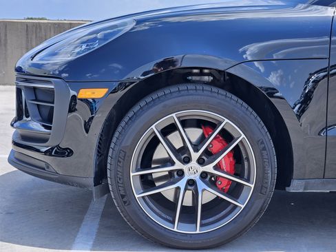 Certified 2026 Porsche Macan S AWD/4WD image 13