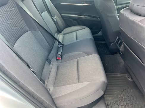 New 2026 Toyota Camry Hybrid FWD image 15