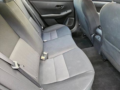 Used 2024 Nissan Sentra SV image 15