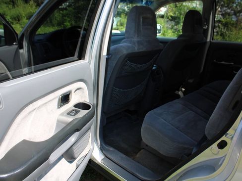 Used 2005 Honda Pilot EX image 29