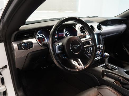 Used 2020 Ford Mustang Premium RWD image 6