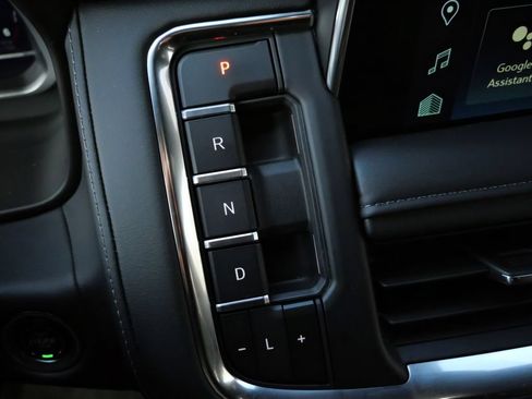 Used 2024 Chevrolet Tahoe Z71 w/ Off-Road Capability Package AWD/4WD image 15