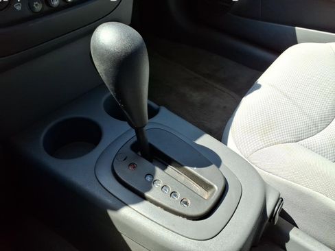 Used 2003 Saturn ION Level 2 w/ Convenience Pkg FWD image 16