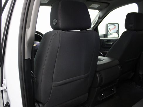 Used 2020 Chevrolet Silverado 2500 LT image 18