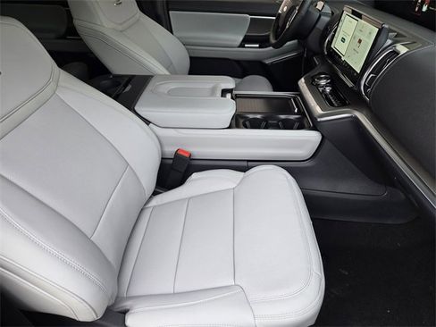 New 2026 Ford Expedition Max Platinum w/ Driver's Package image 11