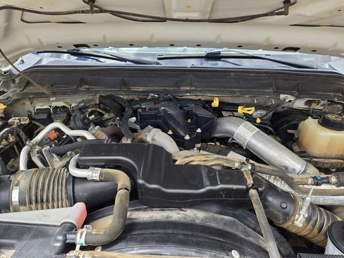 Used 2015 Ford F250 XL w/ Power Equipment Group AWD/4WD image 28