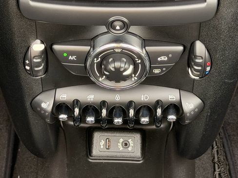Used 2013 MINI Cooper S FWD image 33
