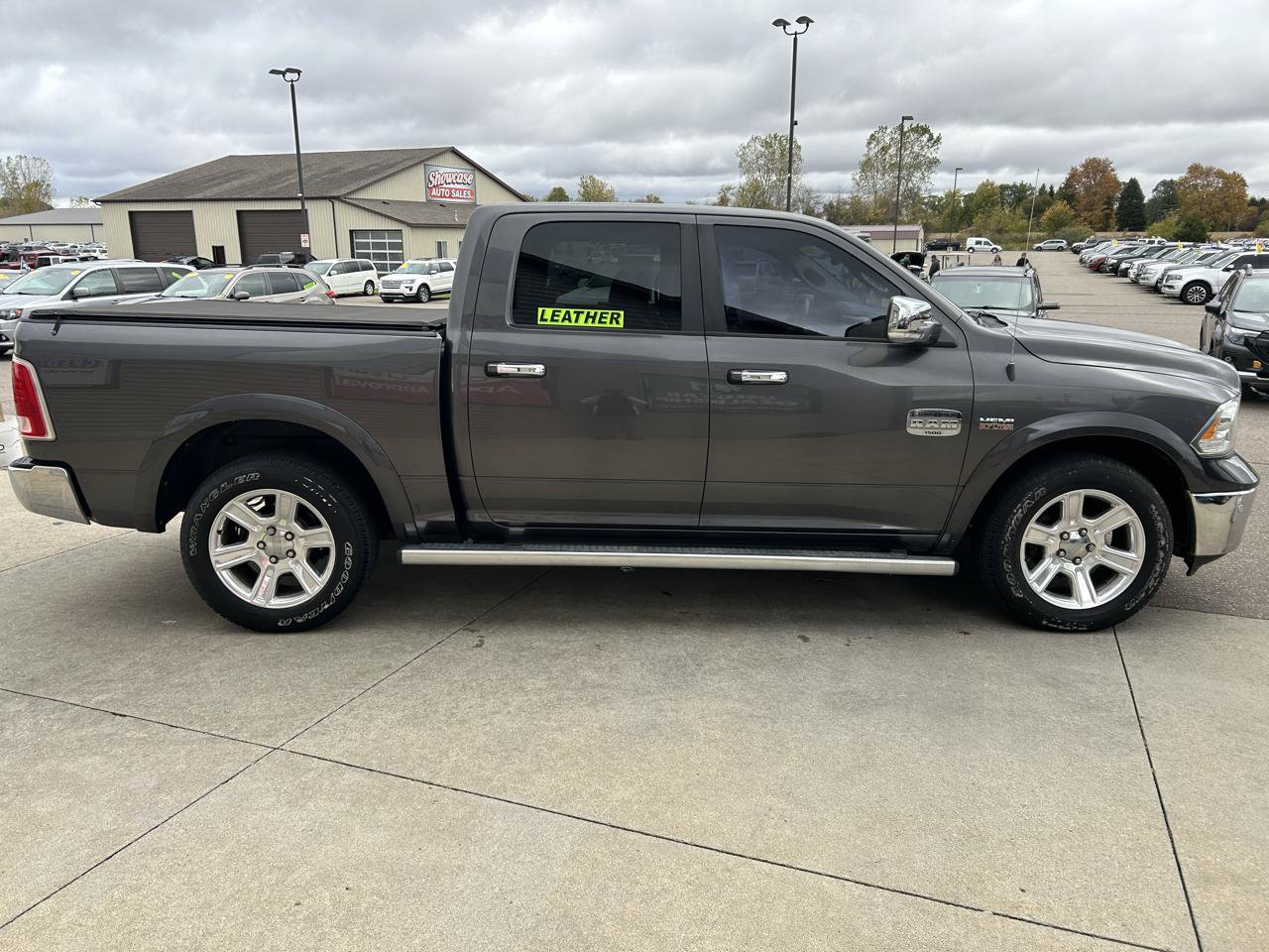 Used 2016 RAM 1500 Laramie Longhorn w/ Convenience Group AWD/4WD image 4