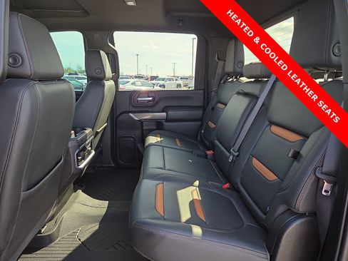 Used 2020 GMC Sierra 2500 AT4 w/ AT4 Premium Package image 10