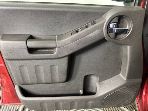 Used 2015 Nissan Xterra PRO-4X w/ Pro-4x Leather Package AWD/4WD image 20