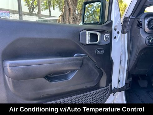 Used 2021 Jeep Wrangler Unlimited Sport AWD/4WD image 15