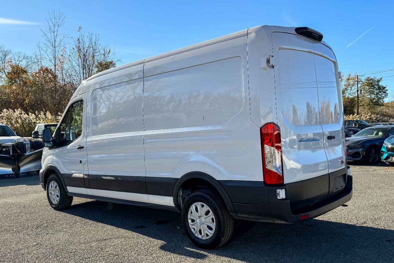 Used 2023 Ford E-Transit Medium Roof RWD image 5