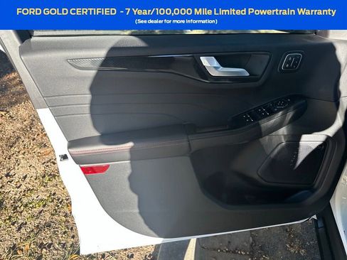 Used 2023 Ford Escape ST-Line Select w/ Tech Pack #2 image 9