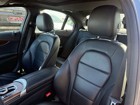 Used 2018 Mercedes-Benz C 300 Sedan image 3