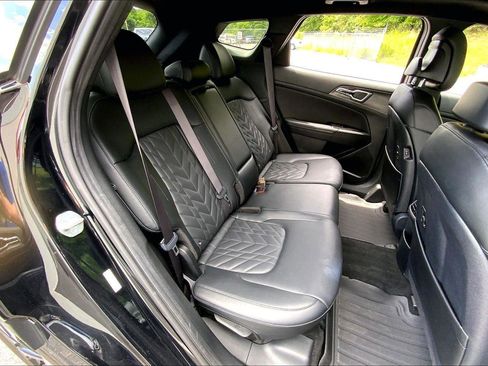 Used 2023 Kia Sportage X-Line w/ X-Line Premium Package AWD/4WD image 25