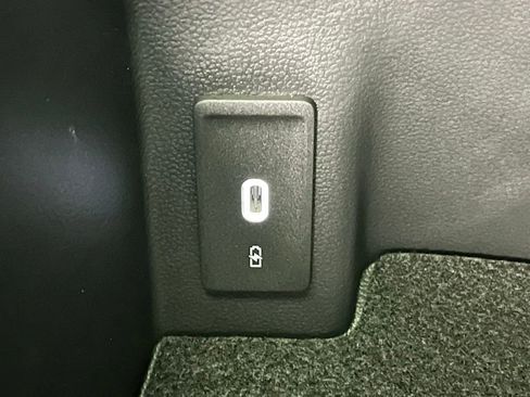 New 2026 Volkswagen Atlas Cross Sport SEL R-Line AWD/4WD image 17