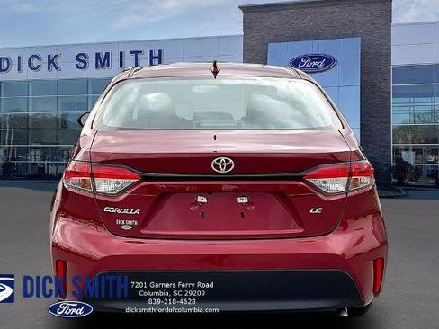Used 2025 Toyota Corolla LE FWD image 5