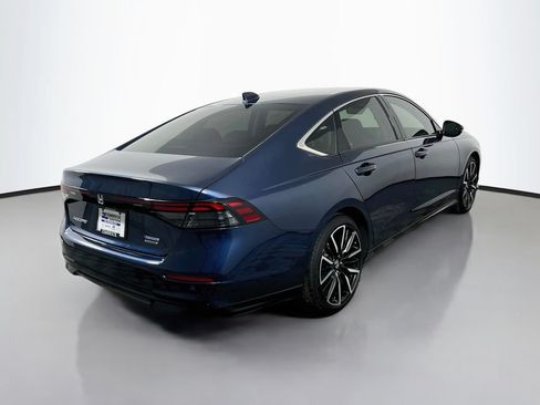 Used 2025 Honda Accord Touring image 7