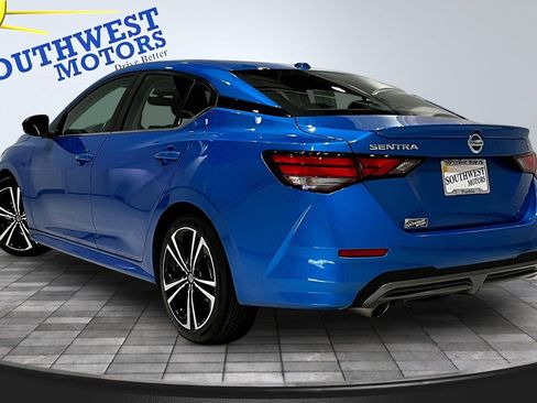 Used 2023 Nissan Sentra SR w/ Electronics Package image 4