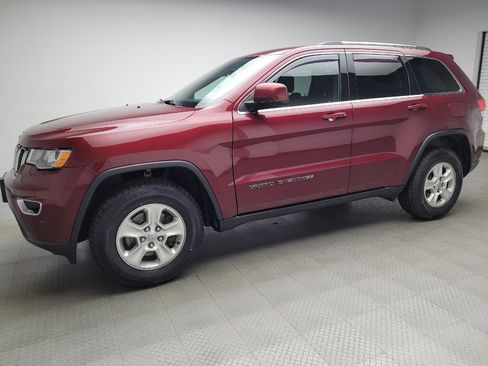 Used 2017 Jeep Grand Cherokee Laredo w/ Quick Order Package 23E AWD/4WD image 2