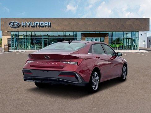 New 2026 Hyundai Elantra Limited image 7