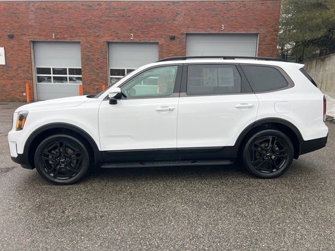 Used 2024 Kia Telluride EX X-Line image 2