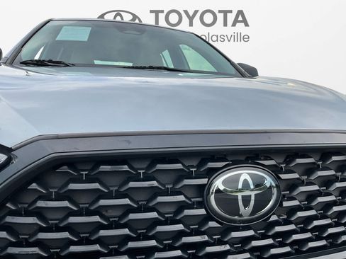 Used 2023 Toyota Corolla Cross L FWD image 16
