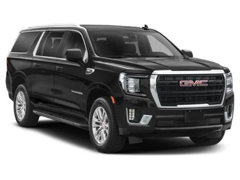 Used 2022 GMC Yukon XL SLE w/ Gmc Pro Safety Plus Package AWD/4WD image 9