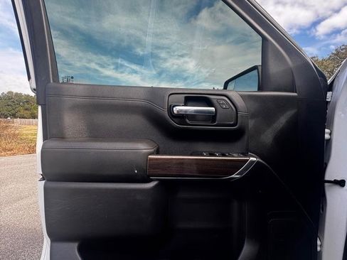 Used 2020 Chevrolet Silverado 1500 LT image 9