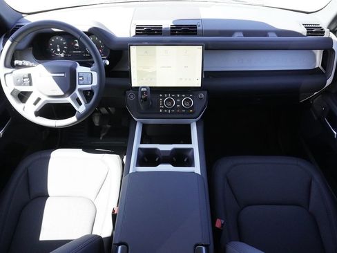 New 2026 Land Rover Defender 110 S AWD/4WD image 9