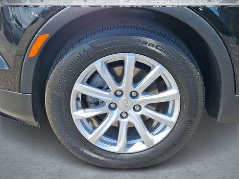Certified 2023 Cadillac XT4 Luxury w/ Cold Weather Package AWD/4WD image 10