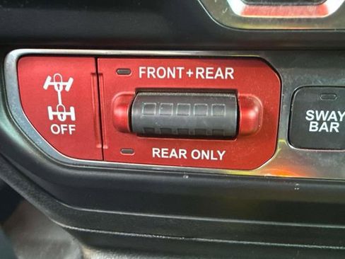Used 2019 Jeep Wrangler Unlimited Rubicon AWD/4WD image 17