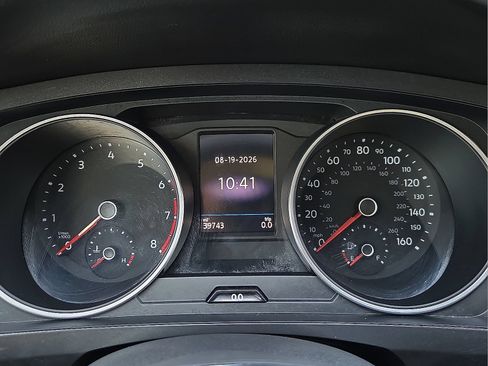 Used 2021 Volkswagen Tiguan SE w/ Panoramic Sunroof Package FWD image 23