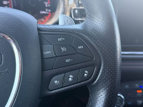 Used 2024 Dodge Durango GT RWD image 17