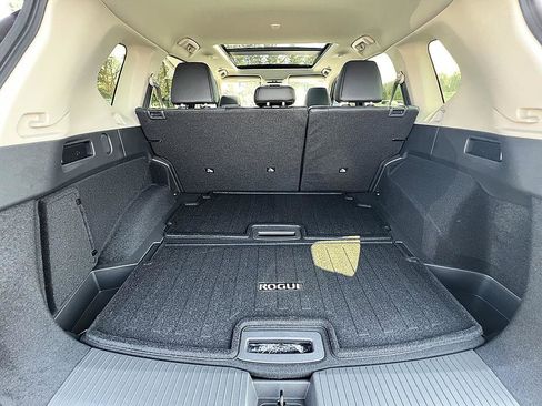 New 2026 Nissan Rogue Platinum image 31