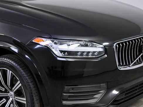Certified 2023 Volvo XC90 B5 Core image 40