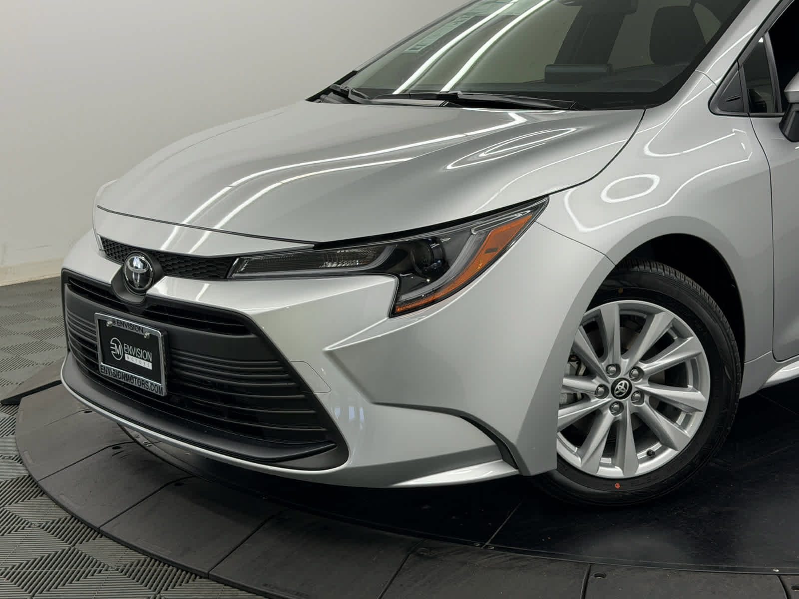 New 2027 Toyota Corolla LE w/ LE Premium Package FWD image 3